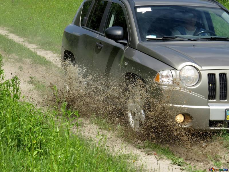 Tipp: Mit dem Mietwagen nicht ins Gelände